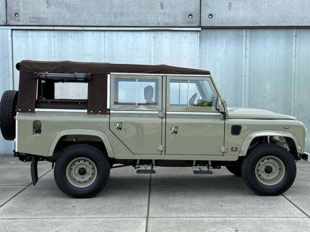 Bild 1/21 von Land Rover Defender 110 (2005)