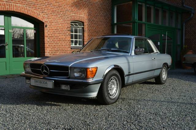Bild 1/24 von Mercedes-Benz 280 SLC (1981)