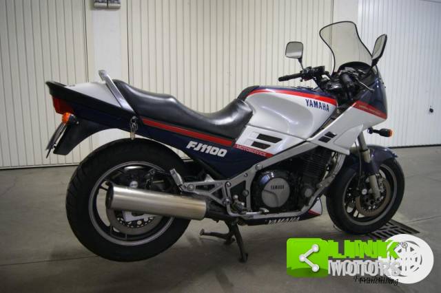 Bild 1/5 von Yamaha DUMMY (1985)