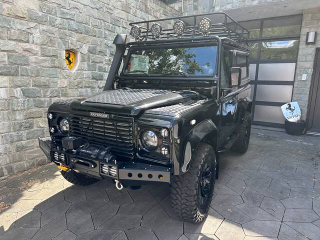 Image 1/30 of Land Rover Defender 90 "Limited" (2005)