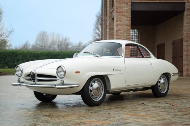 Afbeelding 1/50 van Alfa Romeo Giulia Sprint Speciale (1964)