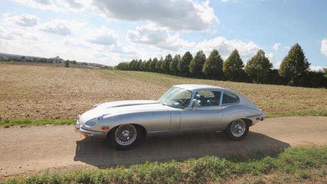 Bild 1/38 von Jaguar E-Type (2+2) (1968)