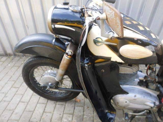 Bild 1/17 von MZ DUMMY (1961)