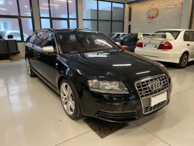 Bild 1/9 von Audi S6 Avant 5.2 V10 quattro (2006)