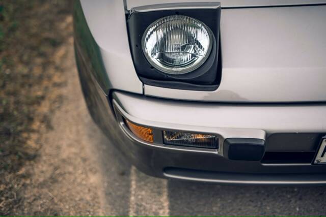 Image 1/15 of Porsche 944 (1986)