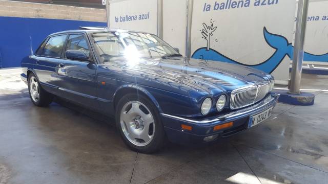 Afbeelding 1/27 van Jaguar XJR 4.0 Supercharged (1995)