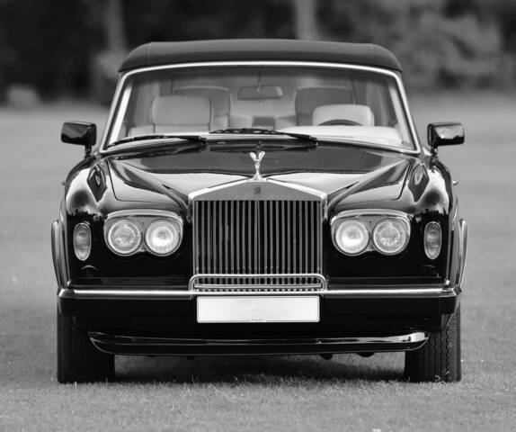 Image 1/4 de Rolls-Royce Corniche IV (1992)