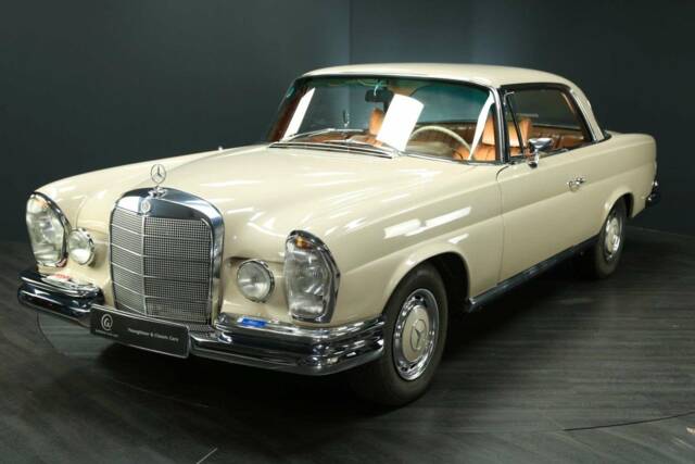 Afbeelding 1/50 van Mercedes-Benz 280 SE (1969)