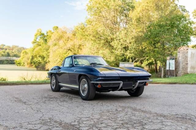Image 1/18 of Chevrolet Corvette Sting Ray (1964)