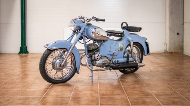 Image 1/16 de Puch 175 SV (1953)