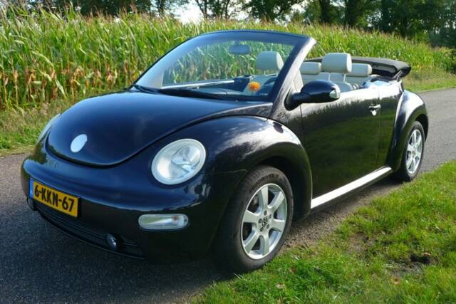 Imagen 1/7 de Volkswagen New Beetle 1.6 (2004)