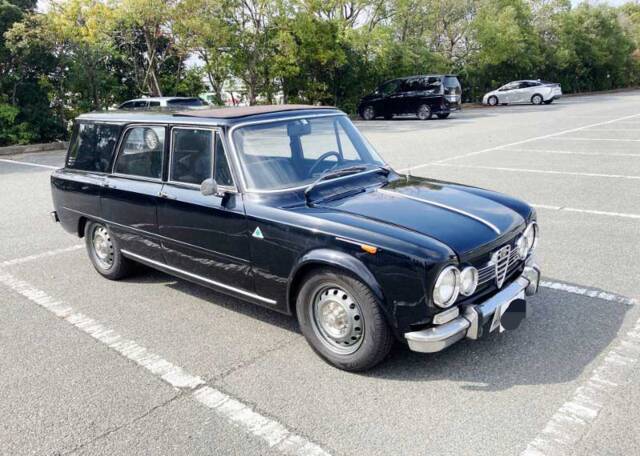 Image 1/14 of Alfa Romeo Giulia Giardinetta (1973)
