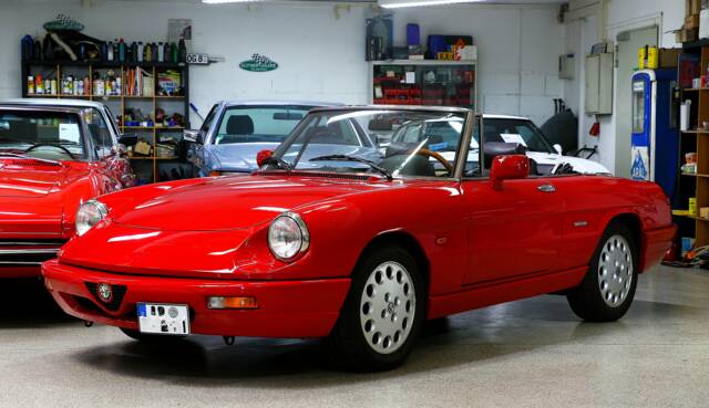 Bild 1/25 von Alfa Romeo 2.0 Spider (1993)
