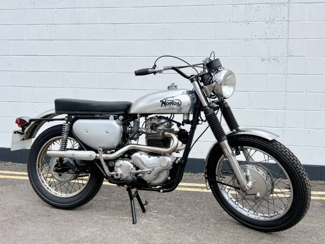 Image 1/20 of Norton DUMMY (1968)