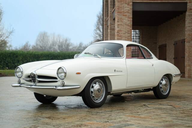 Image 1/50 de Alfa Romeo Giulia Sprint Speciale (1964)