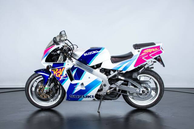 Image 1/50 de Suzuki RGV 250 Gamma (1992)