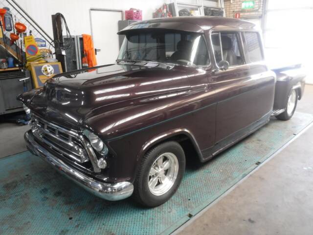 Image 1/50 de Chevrolet 3100 ½-ton Stepside (1957)