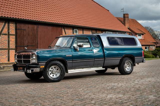 Image 1/42 of Dodge Ram 2500 (1994)