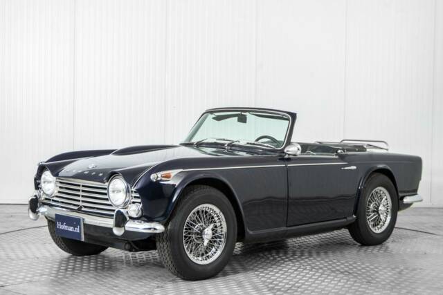 Image 1/50 of Triumph TR 4A (1967)
