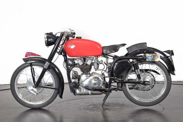Image 1/13 of Gilera DUMMY (1952)