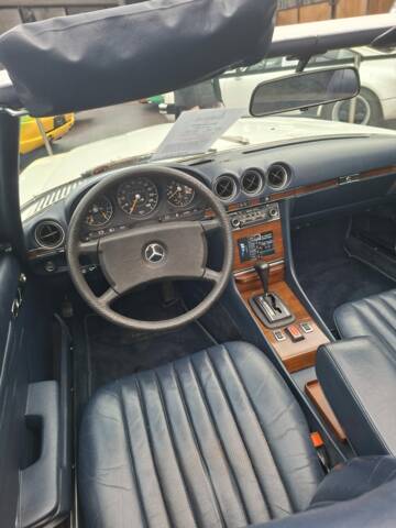 Image 1/16 de Mercedes-Benz 380 SL (1983)