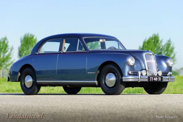 Image 1/15 of Riley Pathfinder (1956)