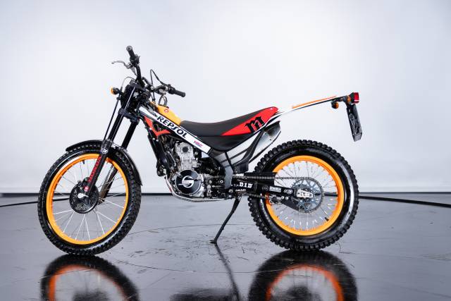 Bild 1/37 von Montesa DUMMY (2018)