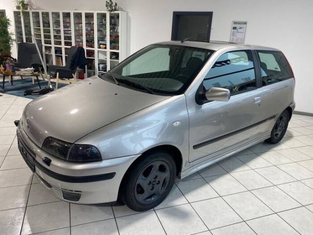 Immagine 1/9 di FIAT Punto GT (1998)