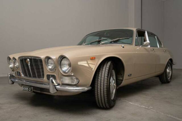 Bild 1/31 von Jaguar XJ 6 2.8 (1970)