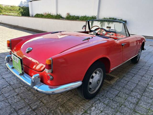 Image 1/5 of Alfa Romeo Giulietta Spider (1961)