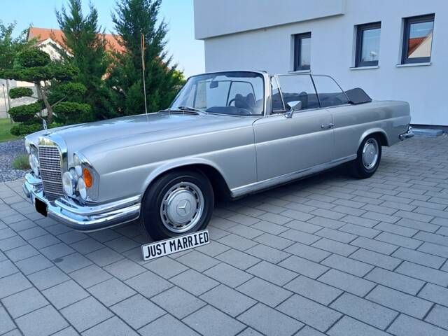 Bild 1/22 von Mercedes-Benz 280 SE (1968)