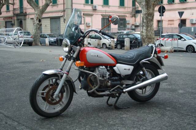 Image 1/13 of Moto Guzzi DUMMY (1984)