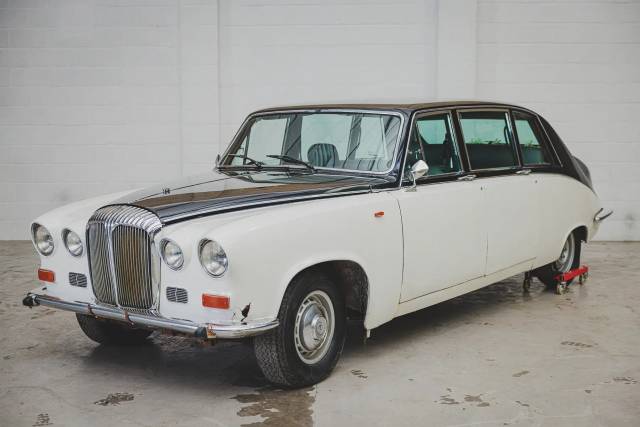 Image 1/8 de Daimler DS 420 (1970)