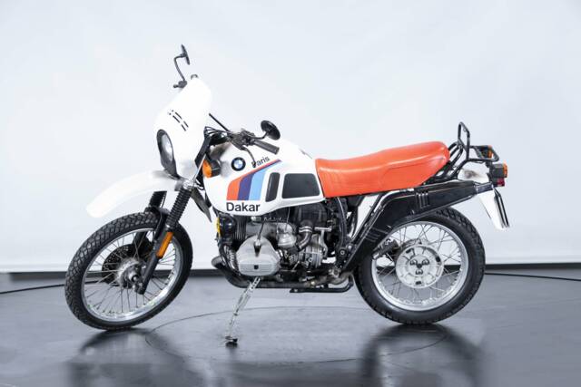 Bild 1/50 von BMW DUMMY (1985)