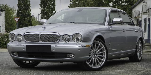 Immagine 1/8 di Daimler Super Eight (2007)