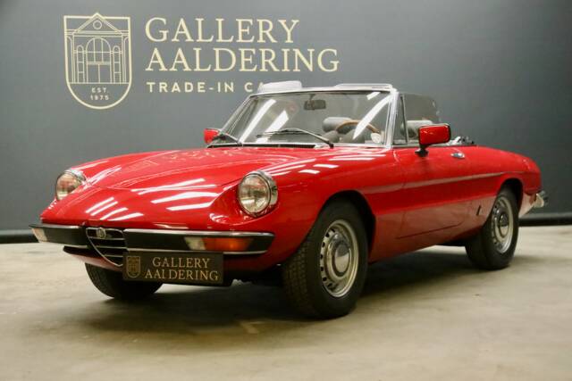 Image 1/50 of Alfa Romeo 2000 Spider Veloce (1982)