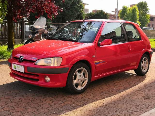 Bild 1/24 von Peugeot 106 1.6 GTI 16V (1999)