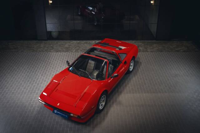 Image 1/15 of Ferrari 308 GTS Quattrovalvole (1984)