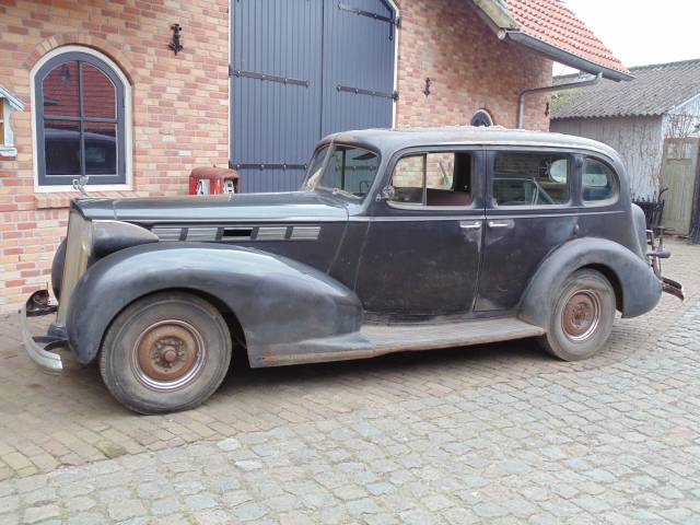 Image 1/49 of Packard Super Eight (1938)