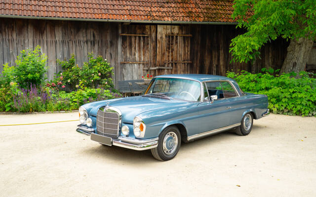 Bild 1/47 von Mercedes-Benz 280 SE (1969)