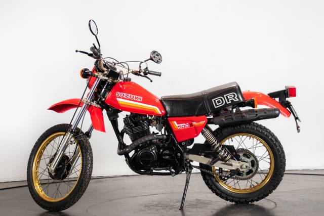 Bild 1/16 von Suzuki DUMMY (1982)