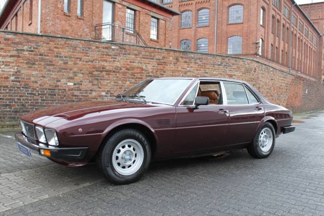 Immagine 1/14 di De Tomaso Deauville (1982)
