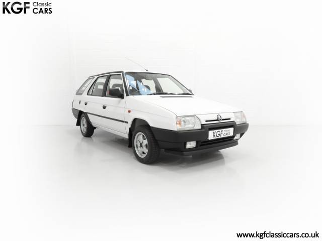 Bild 1/30 von Skoda Favorit Estate GLXi (1993)