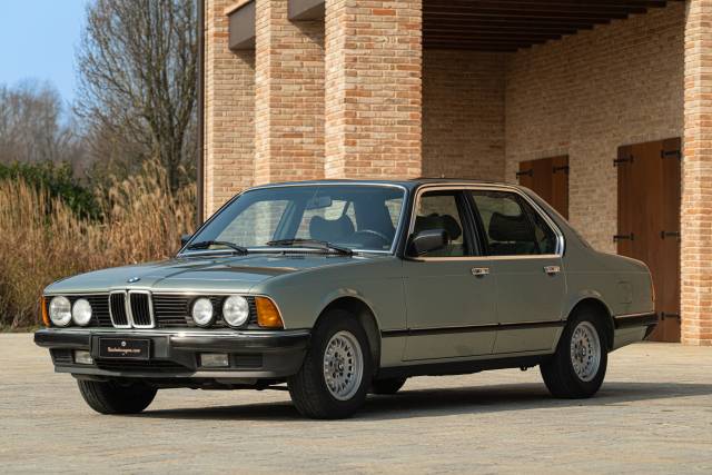 Bild 1/50 von BMW 732i (1985)