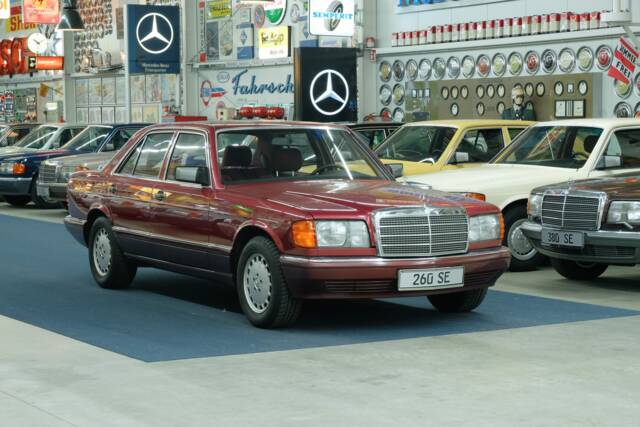Image 1/50 of Mercedes-Benz 260 SE (1990)