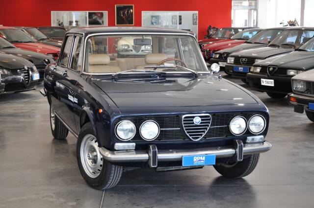 Image 1/30 of Alfa Romeo 2000 Berlina (1972)