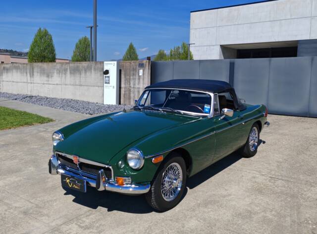 Image 1/37 of MG MGB (1972)