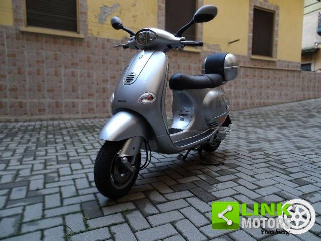Image 1/18 of Piaggio DUMMY (1999)