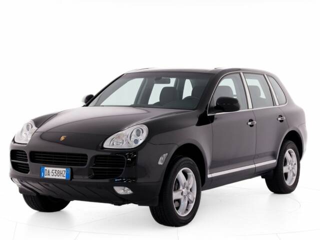 Immagine 1/7 di Porsche Cayenne 3.2 V6 (2006)