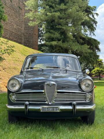Immagine 1/11 di Alfa Romeo Giulietta TI (1963)